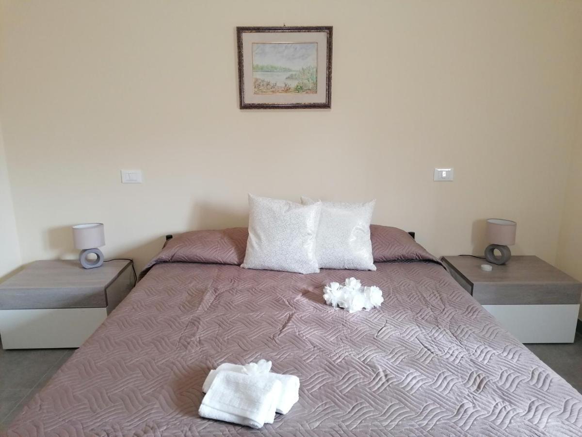 Villa La Magnolia - Private Beach Access, Garden, Views Lazise Exterior foto