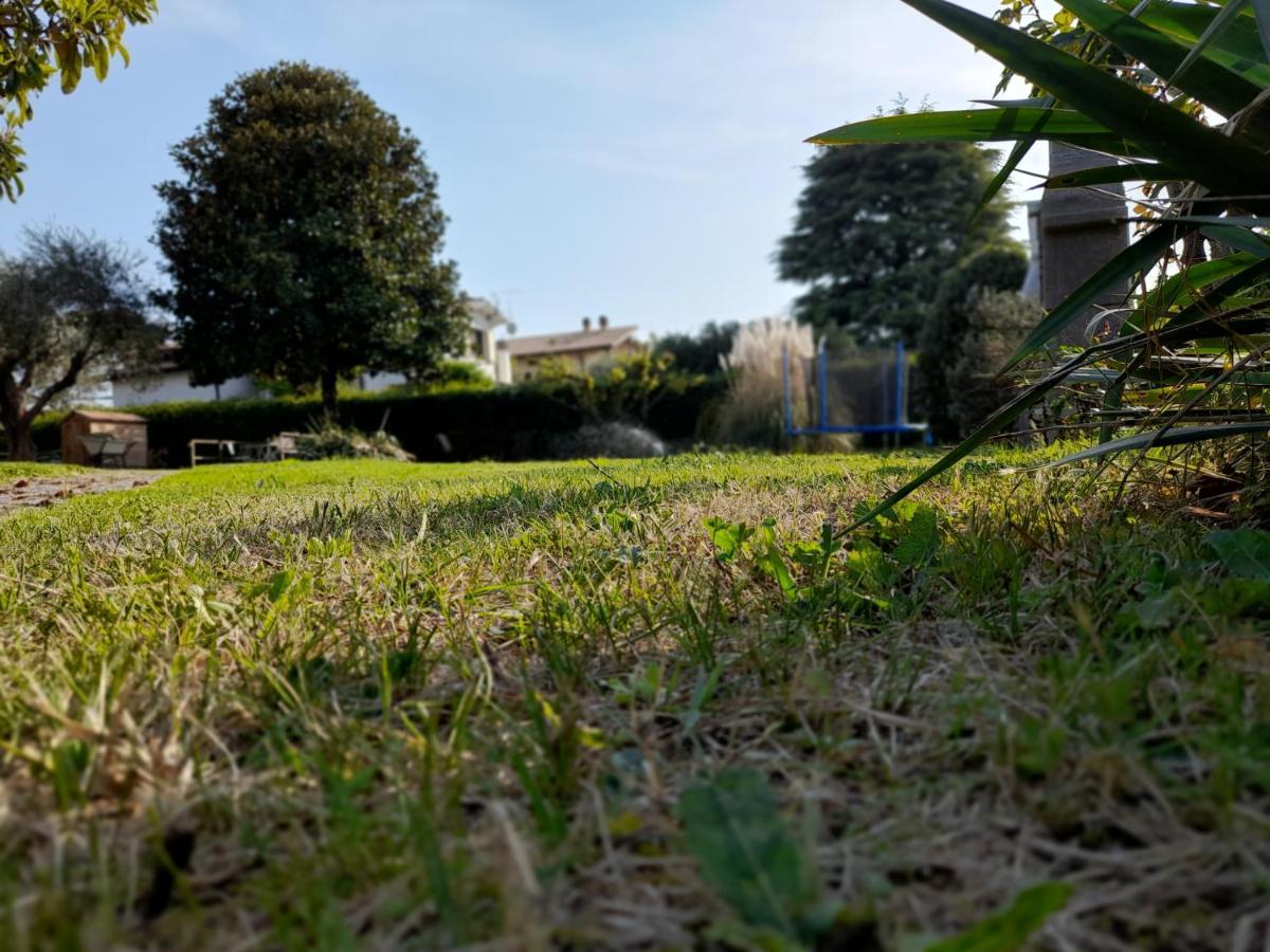 Villa La Magnolia - Private Beach Access, Garden, Views Lazise Exterior foto
